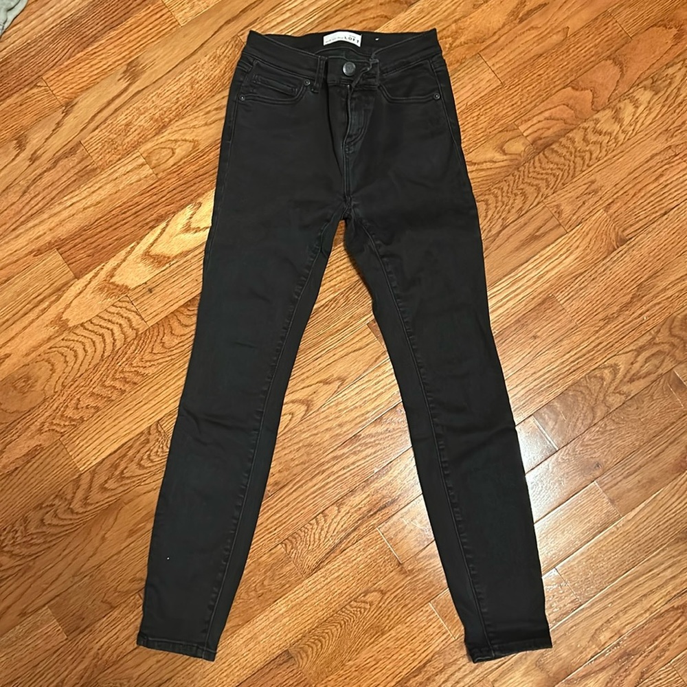 Loft black skinny jeans great condition